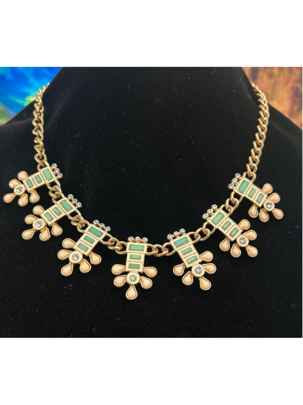 Women's Plunder Gold Green Statement Necklace One Size - Picture 2 of 4